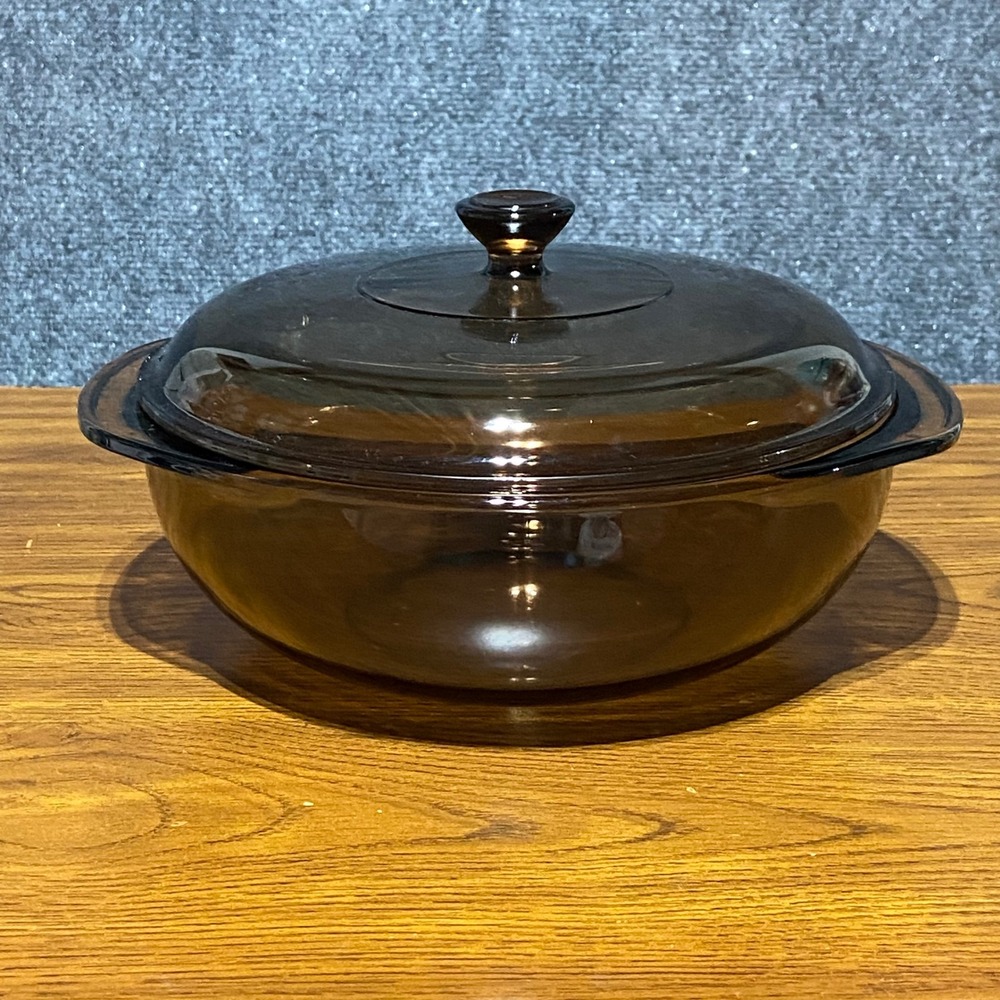 Pyrex Visions Amber Glass Casserole Dish 2L Round 024 with Lid 624C Brown USA